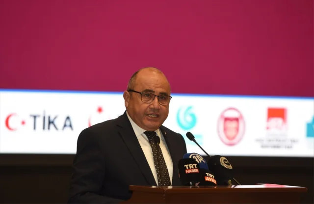 Kıbrıs'ta Birlik Dalgası: 5. Manas Forumu Başladı
