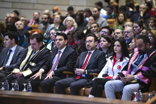 İstanbul Üniversitesi'nde Bilim Toplumu Yolunda Öne Çıkan Anlar