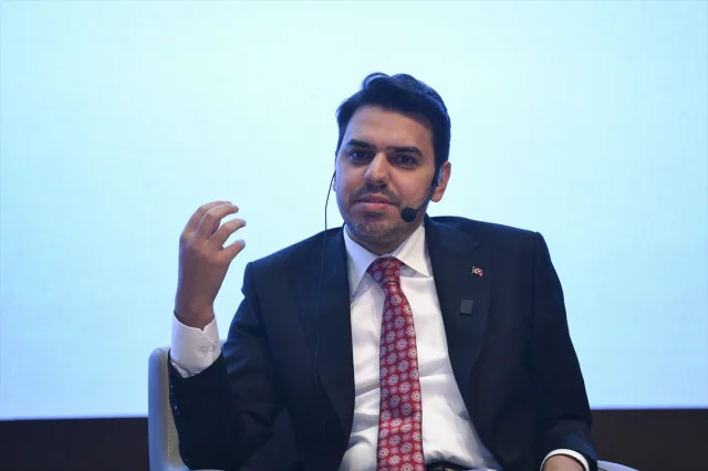 İstanbul Üniversitesi'nde Bilim Toplumu Yolunda Öne Çıkan Anlar