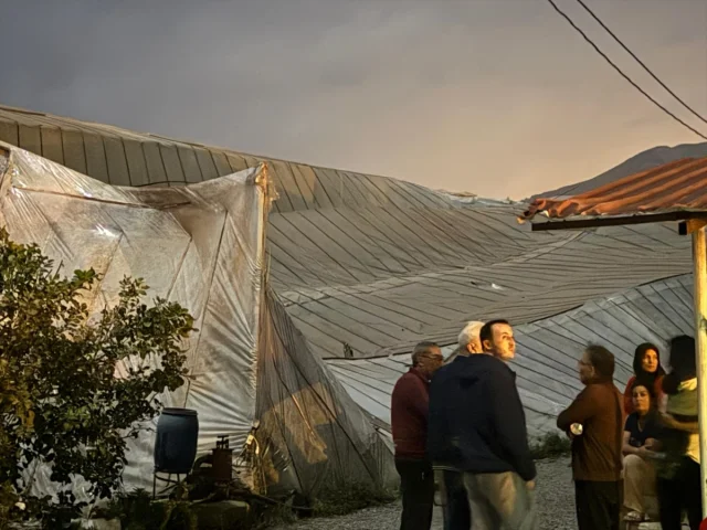 Mersin'deki Hortum Çiftçileri Zora Soktu
