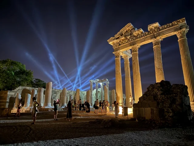 Antalya Ekimde Tarihi Rekorla Turizmde Altın Çağını Yaşıyor