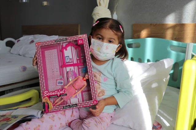Sevgi ve Umutla Gelen Moral: Jandarmadan Lösemi Hastası Çocuklara Özel Ziyaret