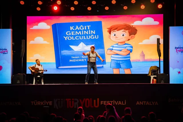 Antalya Kültür Yolu Festivalinde Renkli Anlar Yaşanıyor
