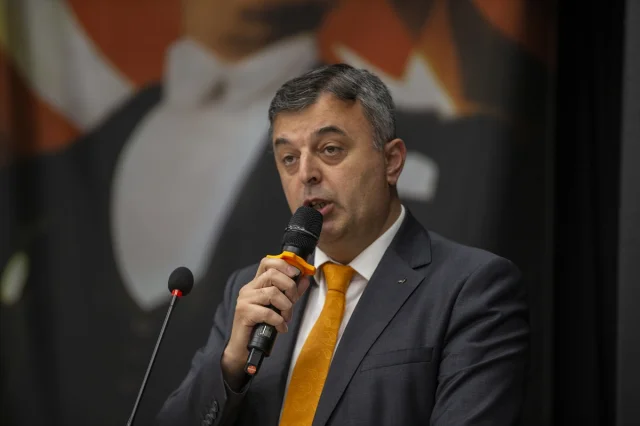 Zeynep'in Umut Dolu Mücadelesi Lösemiye İlham Verdi