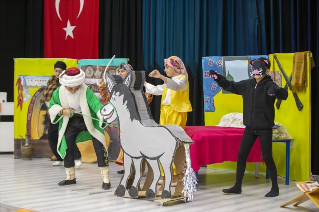 Zeynep'in Umut Dolu Mücadelesi Lösemiye İlham Verdi