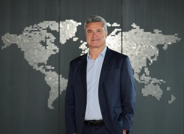 EY'nin 2025 Vizyonu Baş Döndürüyor: 53,2 Milyar Dolarlık Dev Büyüme