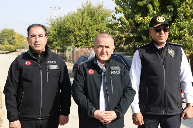 Elazığ'da Kayıp Otizmli Çocuğu Arama Çalışmaları Tam Gaz Sürüyor