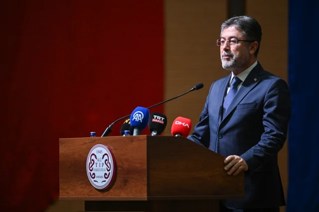 Bakan Yumaklı'dan Fidan Seferberliği Çağrısı Gündem Yarattı