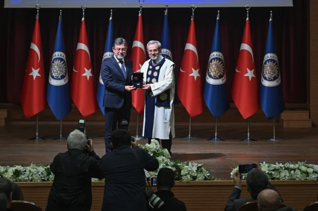 Bakan Yumaklı'dan Fidan Seferberliği Çağrısı Gündem Yarattı