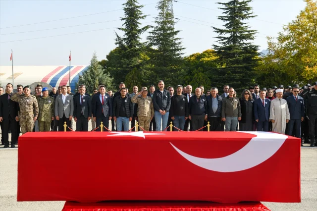 Tunceli'deki Kazada Şehit Olan Asker İçin Duygusal Tören