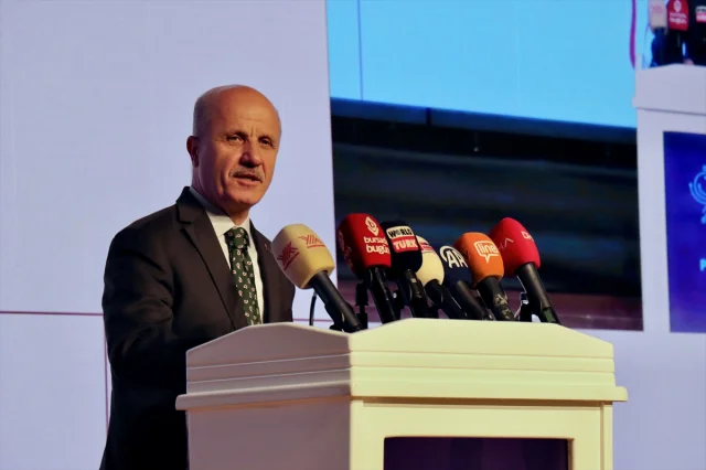 YÖK Başkanı Özvar: Yapay Zeka İçin Yeni Mevzuat Geliyor