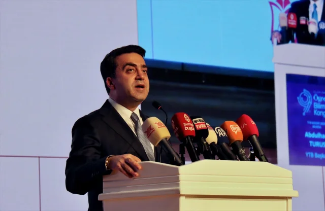 YÖK Başkanı Özvar: Yapay Zeka İçin Yeni Mevzuat Geliyor