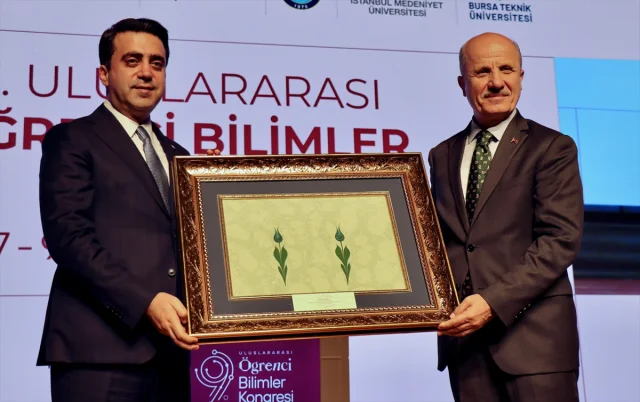 YÖK Başkanı Özvar: Yapay Zeka İçin Yeni Mevzuat Geliyor