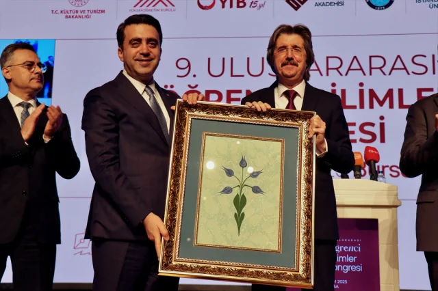 YÖK Başkanı Özvar: Yapay Zeka İçin Yeni Mevzuat Geliyor