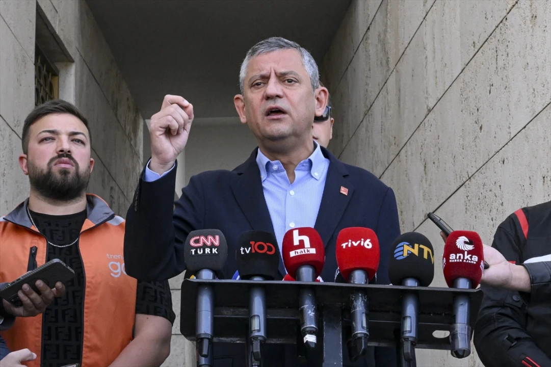 CHP Lideri Özgür Özel'den Etkili Açıklamalar