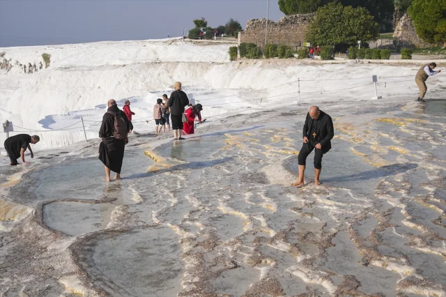 Papa'nın Ziyareti Öncesi Denizli'de Sürpriz Buluşmalar