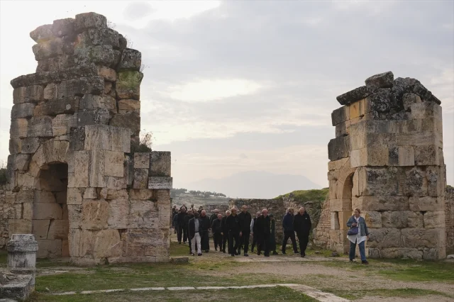 Papa'nın Ziyareti Öncesi Denizli'de Sürpriz Buluşmalar