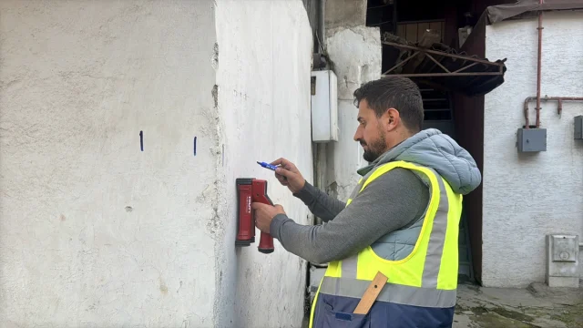 Kocaeli'de 7 Katlı Apartmanın Çöküşünde Araştırmalar Sürüyor