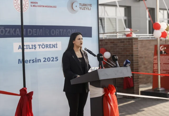Mersin'de Şehit Özkan Demir'in Adı Okulda Yaşatılacak