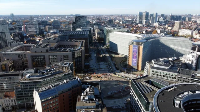 AB'nin Kalbindeki Schuman Meydanı Krizi Tartışmaları Alevlendiriyor