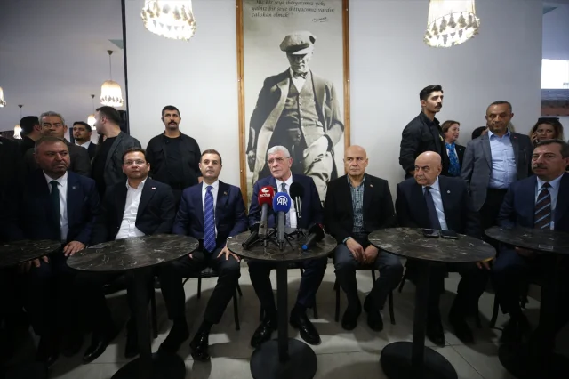 Balıkesir Sındırgı'da Deprem Mücadelesi: İYİ Parti Lideri Dervişoğlu'nun Kritik İncelemeleri