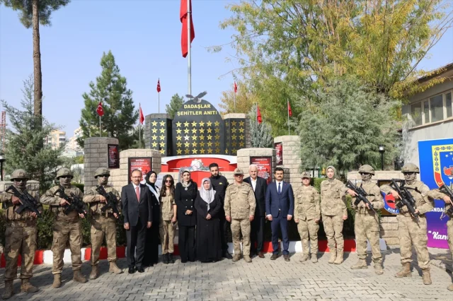 Siirt'te Helikopter Faciasında Şehit Düşen 17 Kahraman Unutulmadı