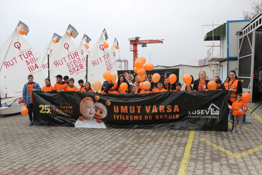 Tekirdağ'da Yelkenlilerden Lösemi Farkındalığı Etkinliği