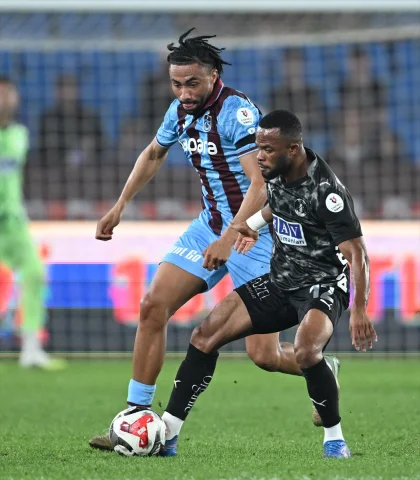 Süper Lig'de Trabzonspor ve Alanyaspor Nefes Kesti