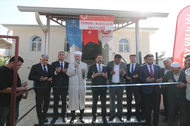 Hatay'da Depremden Sonra Yeniden İnşa Edilen Cami Törenle Açıldı