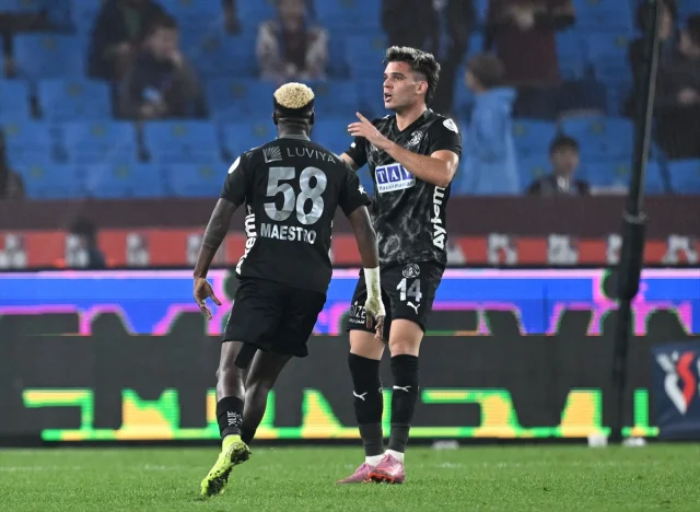 Süper Lig'de Trabzonspor ve Alanyaspor Nefes Kesti