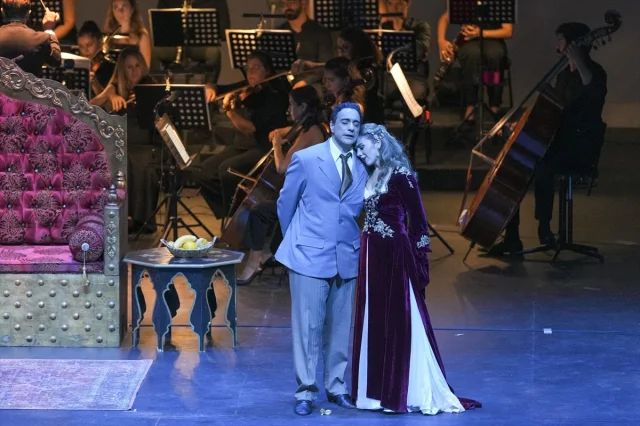 Antalya'da Operaseverleri Büyüleyen Gece Saraydan Kız Kaçırm...