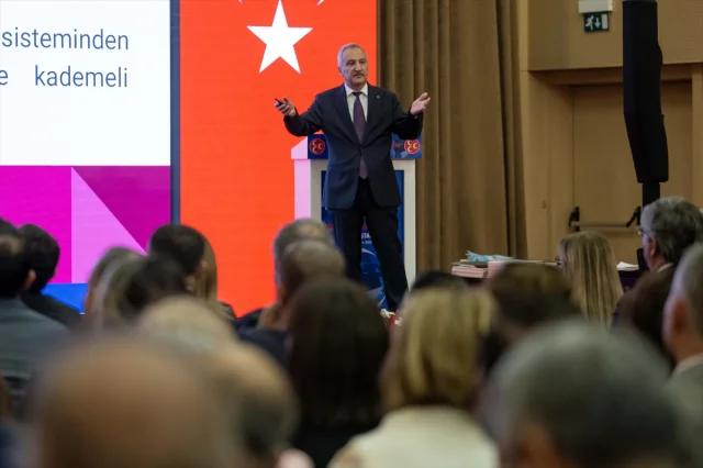Türk Sağlık Sektörü Nereye Gidiyor? MHP'den Yeni Çalıştay Sonuçları