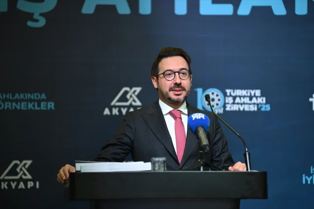 Türkiye İş Ahlakı Zirvesi İş Dünyasına Yeni Ufuklar Açtı