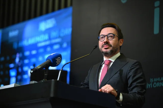 Türkiye İş Ahlakı Zirvesi İş Dünyasına Yeni Ufuklar Açtı