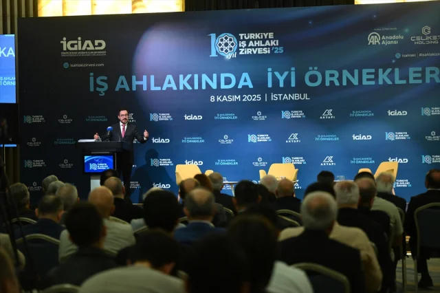 Türkiye İş Ahlakı Zirvesi İş Dünyasına Yeni Ufuklar Açtı