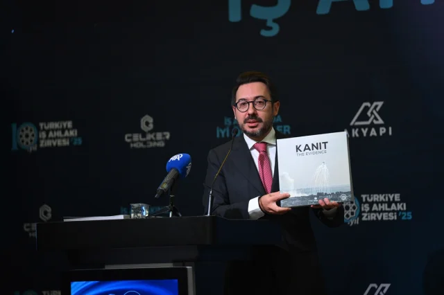 Türkiye İş Ahlakı Zirvesi İş Dünyasına Yeni Ufuklar Açtı