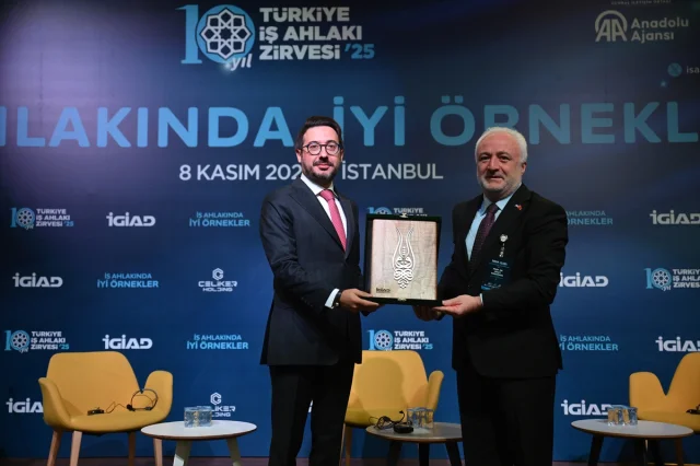 Türkiye İş Ahlakı Zirvesi İş Dünyasına Yeni Ufuklar Açtı