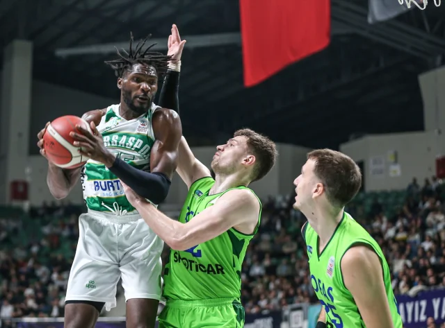 TOFAŞ ve Bursaspor Arasındaki Heyecan Dolu Derbi