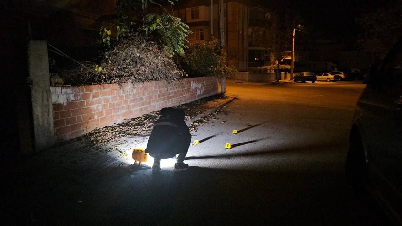 Çorum'da Sokak Ortasında Silahlı Kovalamaca!