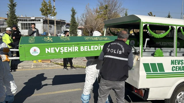 Nevşehir'de Feci Kaza: Gençlerin Aracı Ağaca Çarptı