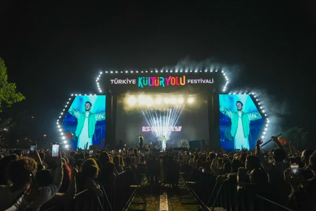 Antalya Kültür Yolu Festivali Sanatın Her Rengiyle Devam Edi...