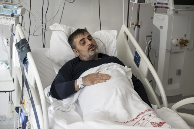 Ambulans uçak mucizesi Artvinli hastayı hayata döndürdü