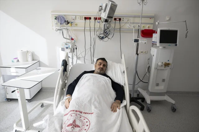 Ambulans uçak mucizesi Artvinli hastayı hayata döndürdü