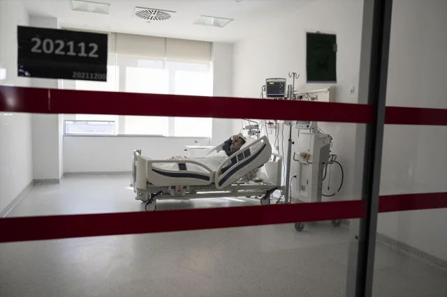 Ambulans uçak mucizesi Artvinli hastayı hayata döndürdü