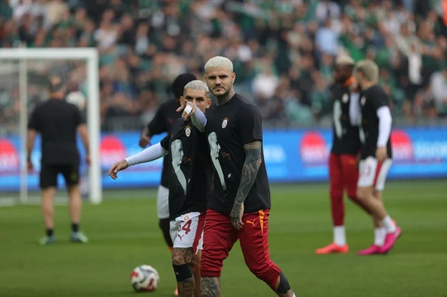 Kocaelispor İlk Yarıda Galatasaray'a Karşı Üstünlük Sağladı
