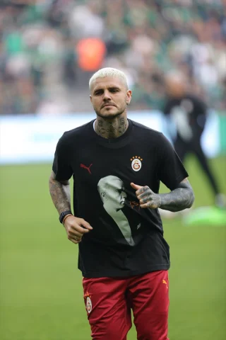 Kocaelispor İlk Yarıda Galatasaray'a Karşı Üstünlük Sağladı