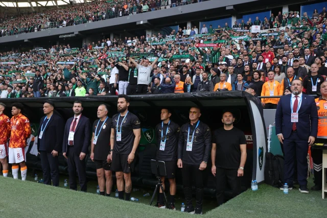Kocaelispor İlk Yarıda Galatasaray'a Karşı Üstünlük Sağladı
