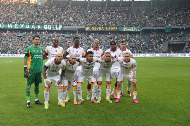 Kocaelispor İlk Yarıda Galatasaray'a Karşı Üstünlük Sağladı