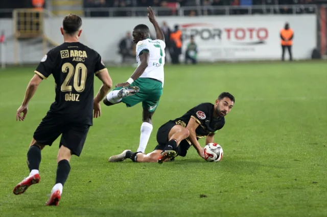 Trendyol 1. Lig'de Kritik Çekişme: Çorum FK Galibiyetle Geri Döndü