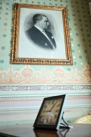 Atatürk'ün Anısına Dolmabahçe Sarayı'nda İhtişamlı Tören